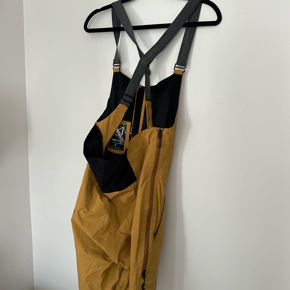 Burton AK Gore-Tex 2L Kimmy Bib Snowpants Woodthrush - Picture 13 of 15